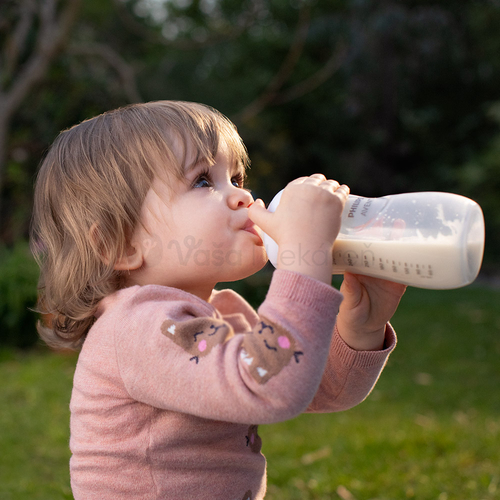 AVENT Natural Response Priehľadná fľaša s cumlíkom pre podporu rytmu pitia (3+ mesiace)
