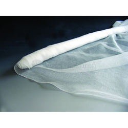 Gáza rolka v papieri (90 cm x 10 m)