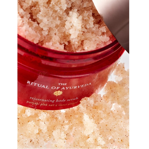 RITUALS of Ayurveda Telový peeling