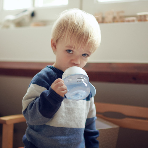 AVENT Natural Response Fľaša na učenie s cumlíkom a držadlami (6+ mesiacov)