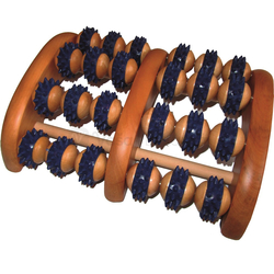 Akupresúrny masážny roler na chodidlá s hrotmi (23 x 18 cm)