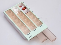 Týždenný dávkovač liekov, typ 02 (zelený)