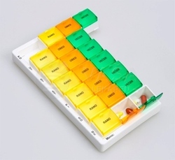 Týždenný dávkovač liekov, typ 03 (trojfarebný)